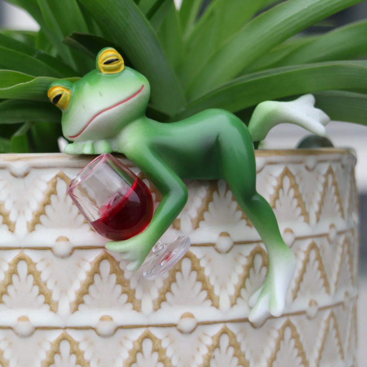 A delightful green frog and wi - Plant Aquarium Pot review and price